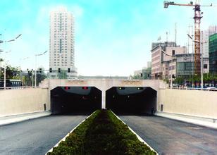 ���̰���